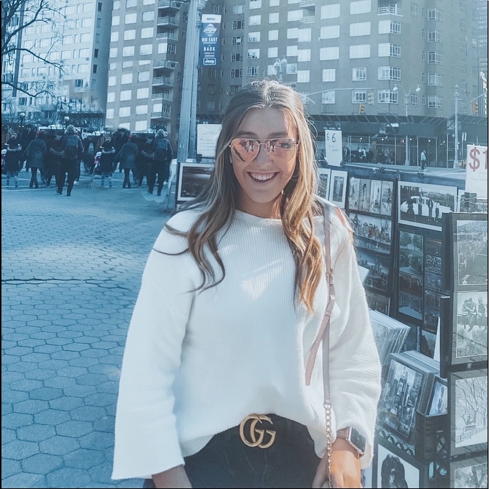 Meet your Posher, Katelyn